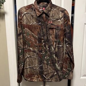 Under Armour Womens Woodland Camo Shirt